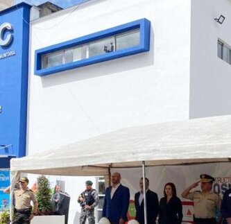 EL CLÚSTER CONSTRUCTORES POSITIVOS ENTREGÓ UN REMODELADO REGIMIENTO QUITO