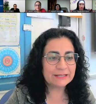 Docentes ecuatorianos aprenden sobre innovación educativa y habilidades digitales para el aprendizaje