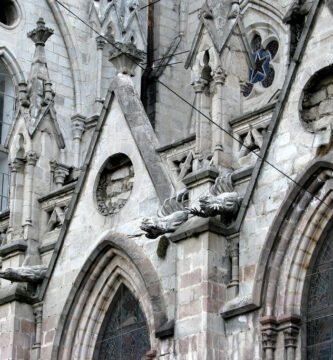 Gárgolas de la Basílica del Voto Nacional, Quito