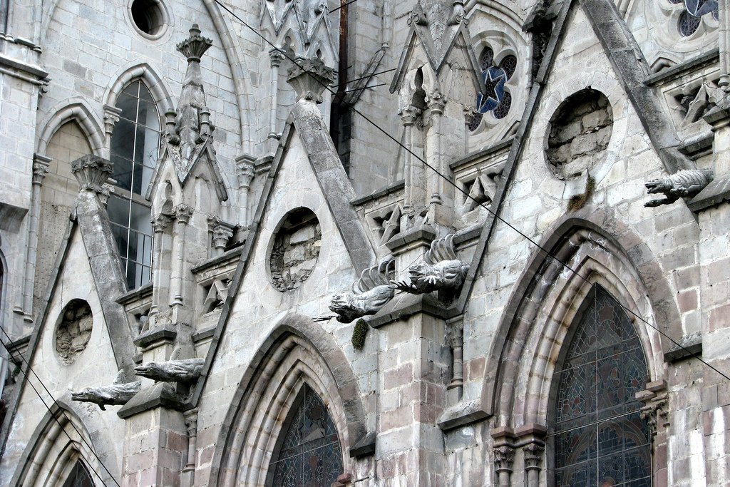 Gárgolas de la Basílica del Voto Nacional, Quito